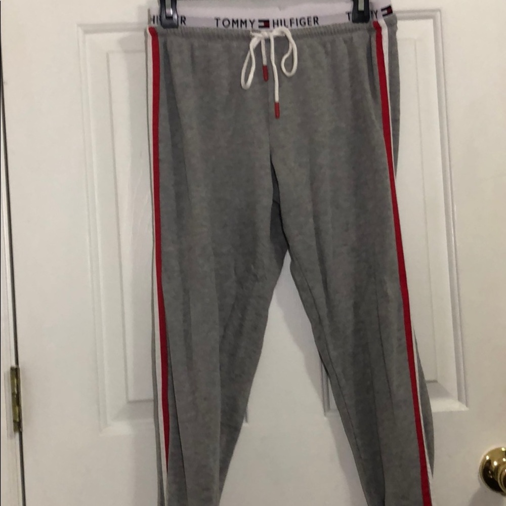 Tommy Hilfiger joggers/ sweatpants